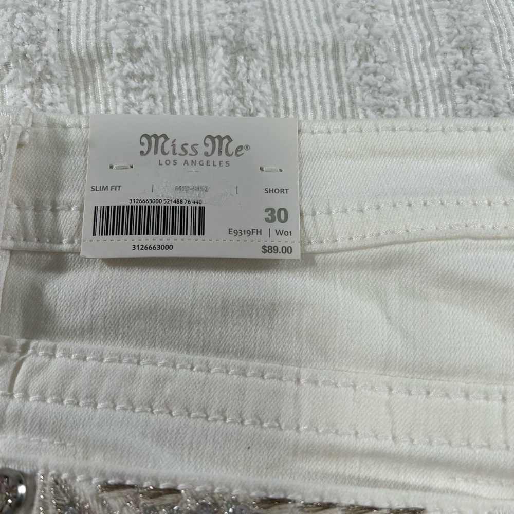 MISS ME JEANS Mid Rise Stretch Short White 30 NWT O-500 - Picture 12 of 12